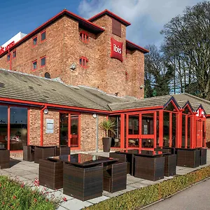 Ibis London Luton Airport Лутон