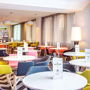 Ibis Styles London Heathrow Airport Хитроу