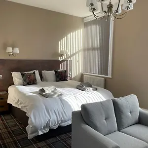 بيت ضيافة Carlton House سكرابورو