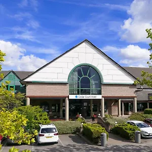 Clarion Cedar Court Вэйкфильд