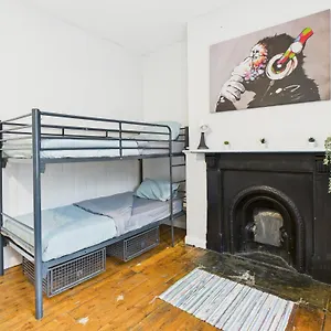 Bunkhouse Albergue Cardiff